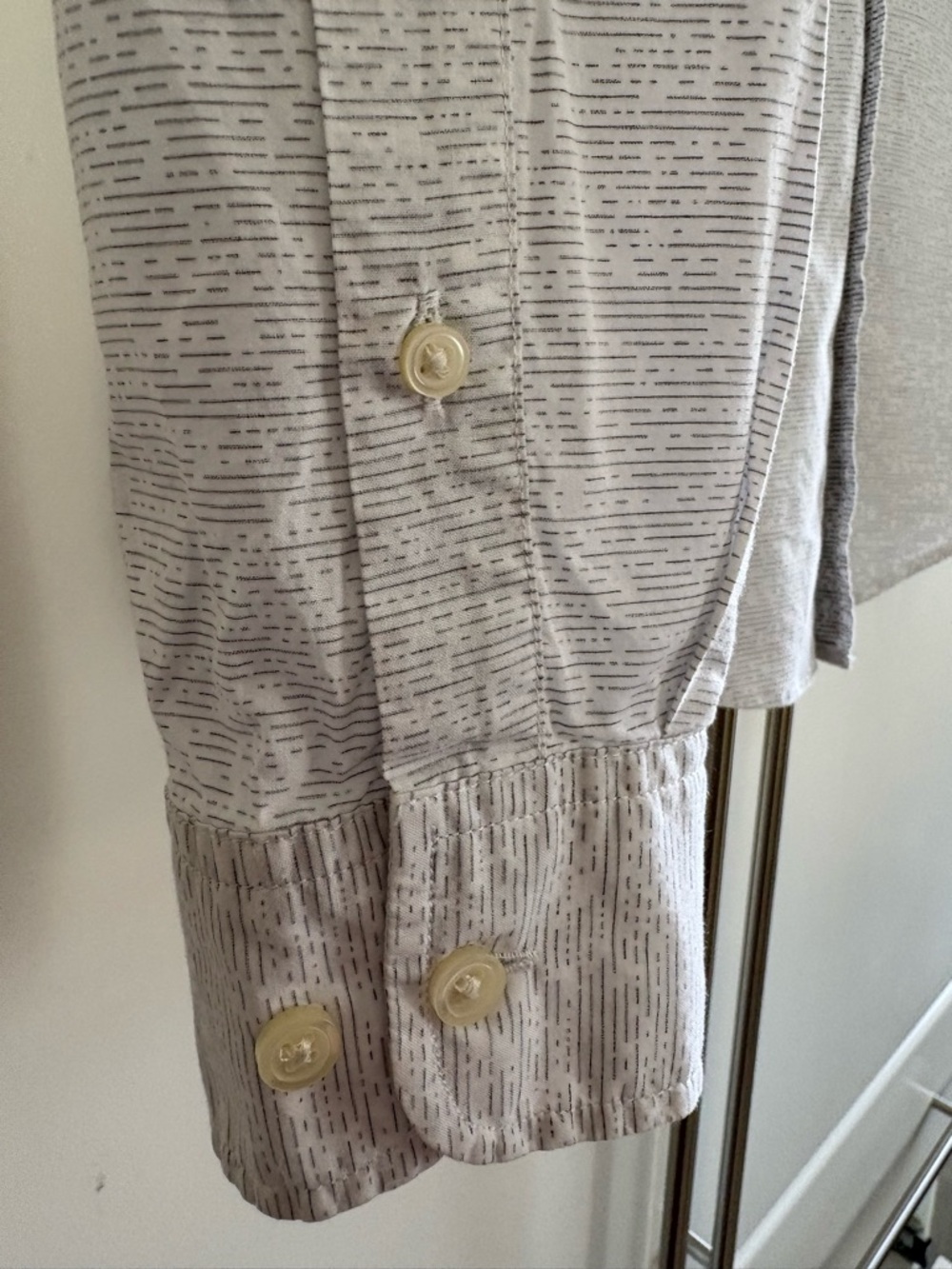 Banana Republic Light Gray Button-Down Shirt Men’s XS - Picture 4 of 6